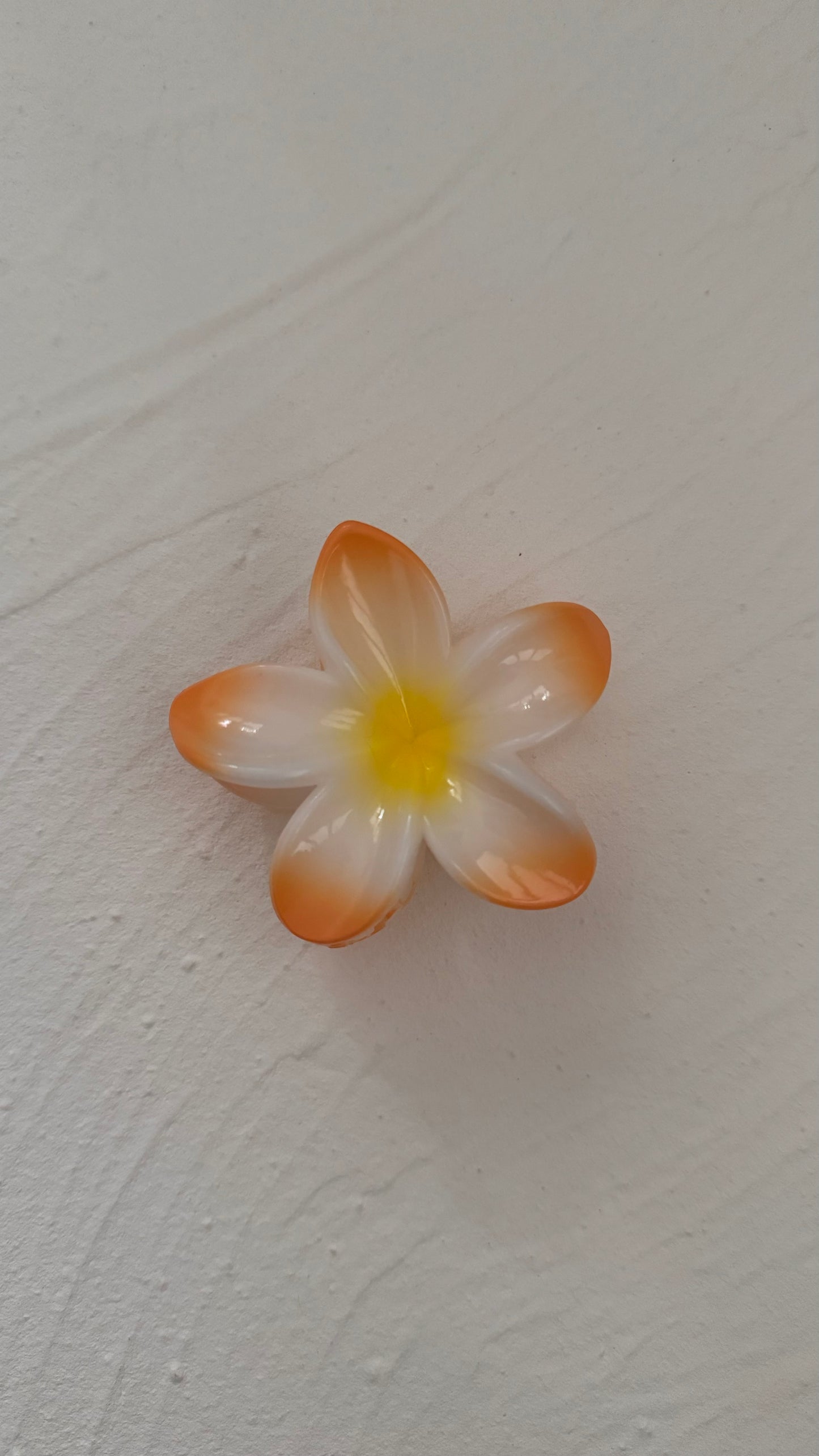 Frangipani Clip Multi Pale Orange