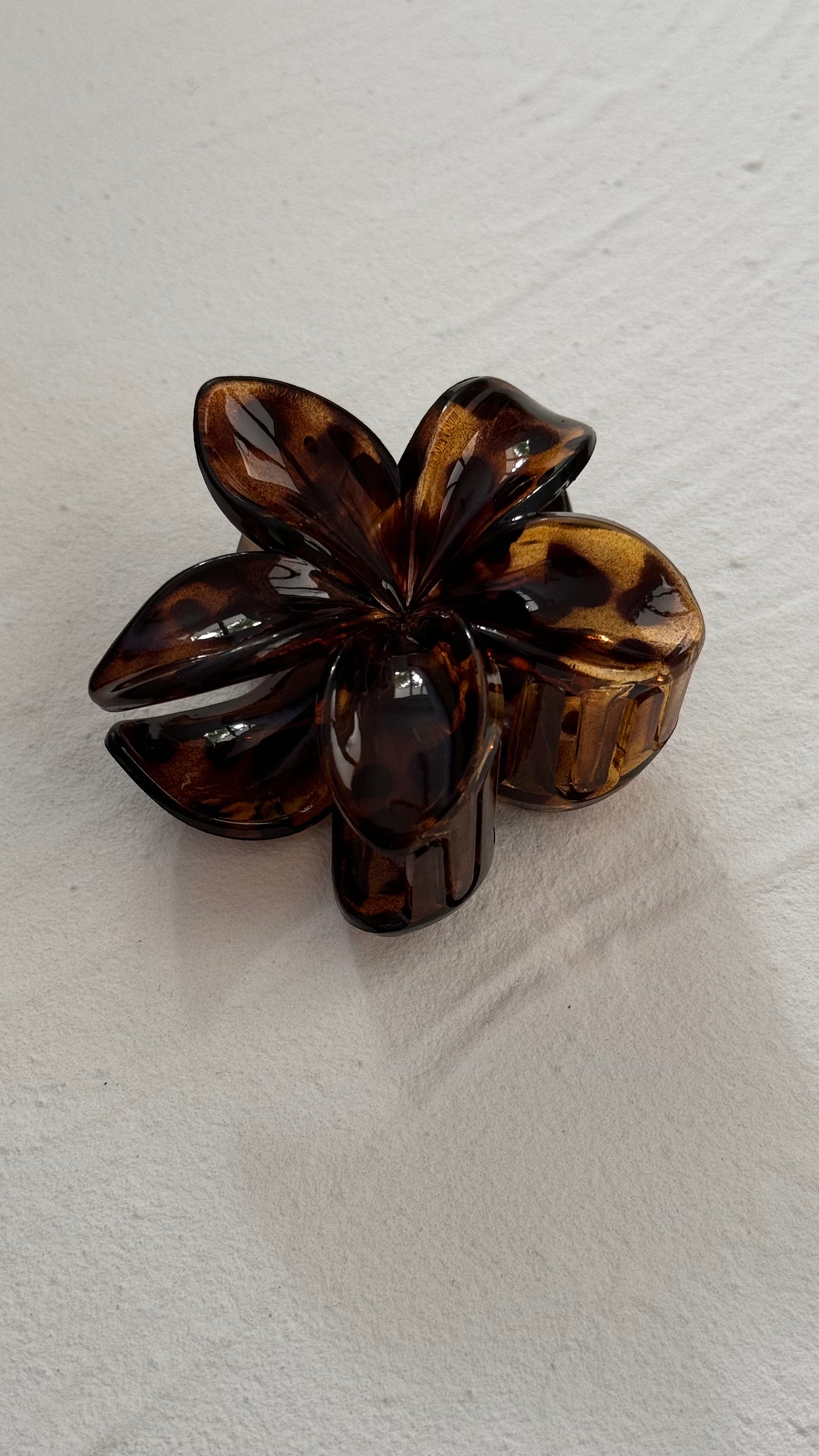 Frangipani Clip Tortoiseshell Brown