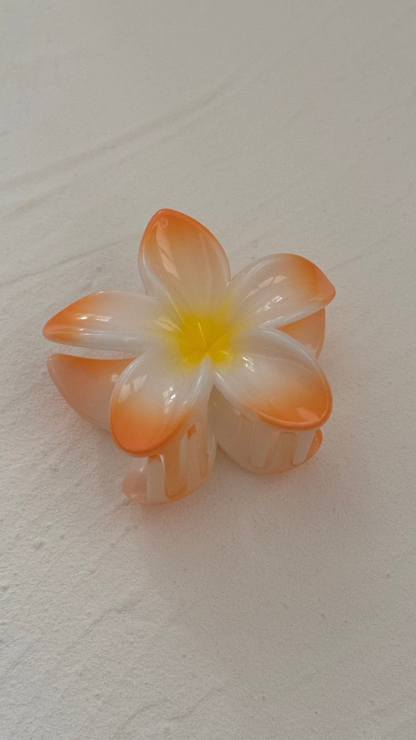 Frangipani Clip Multi Pale Orange