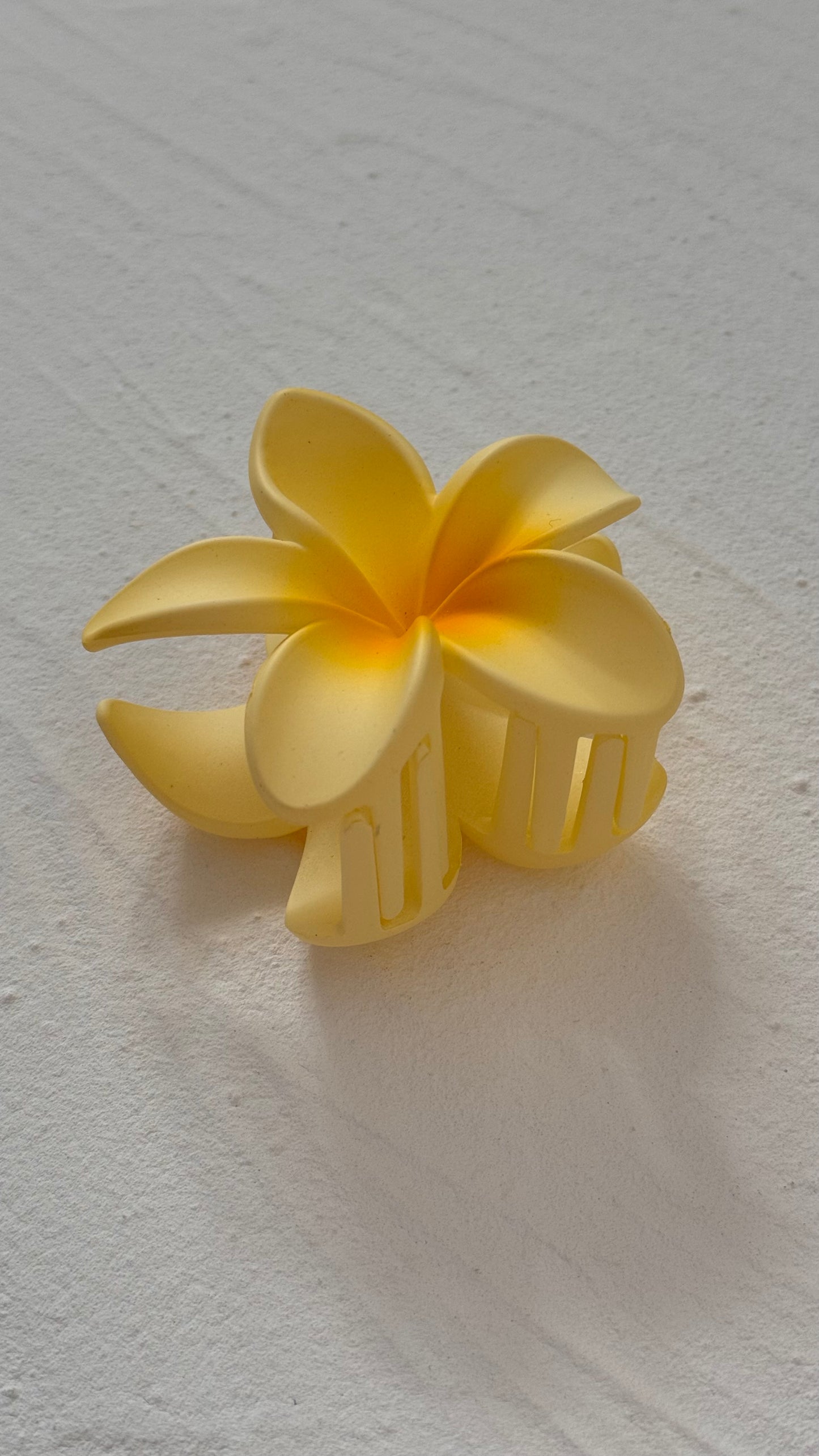 Frangipani Clip Original Yellow