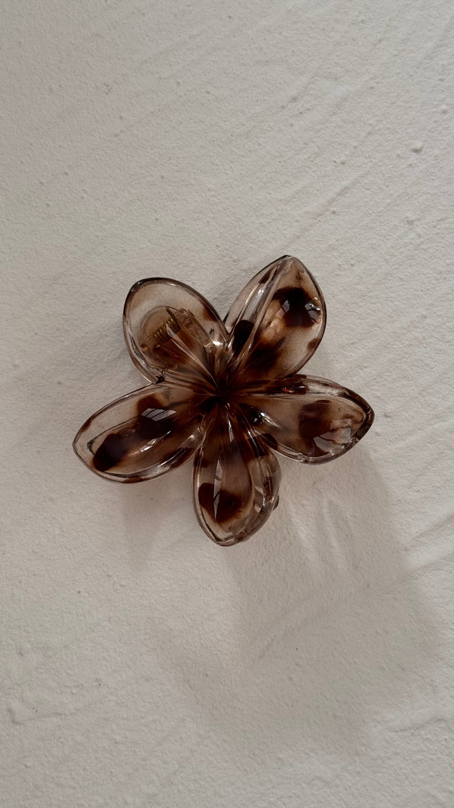 Frangipani Clip Tortoiseshell Tan