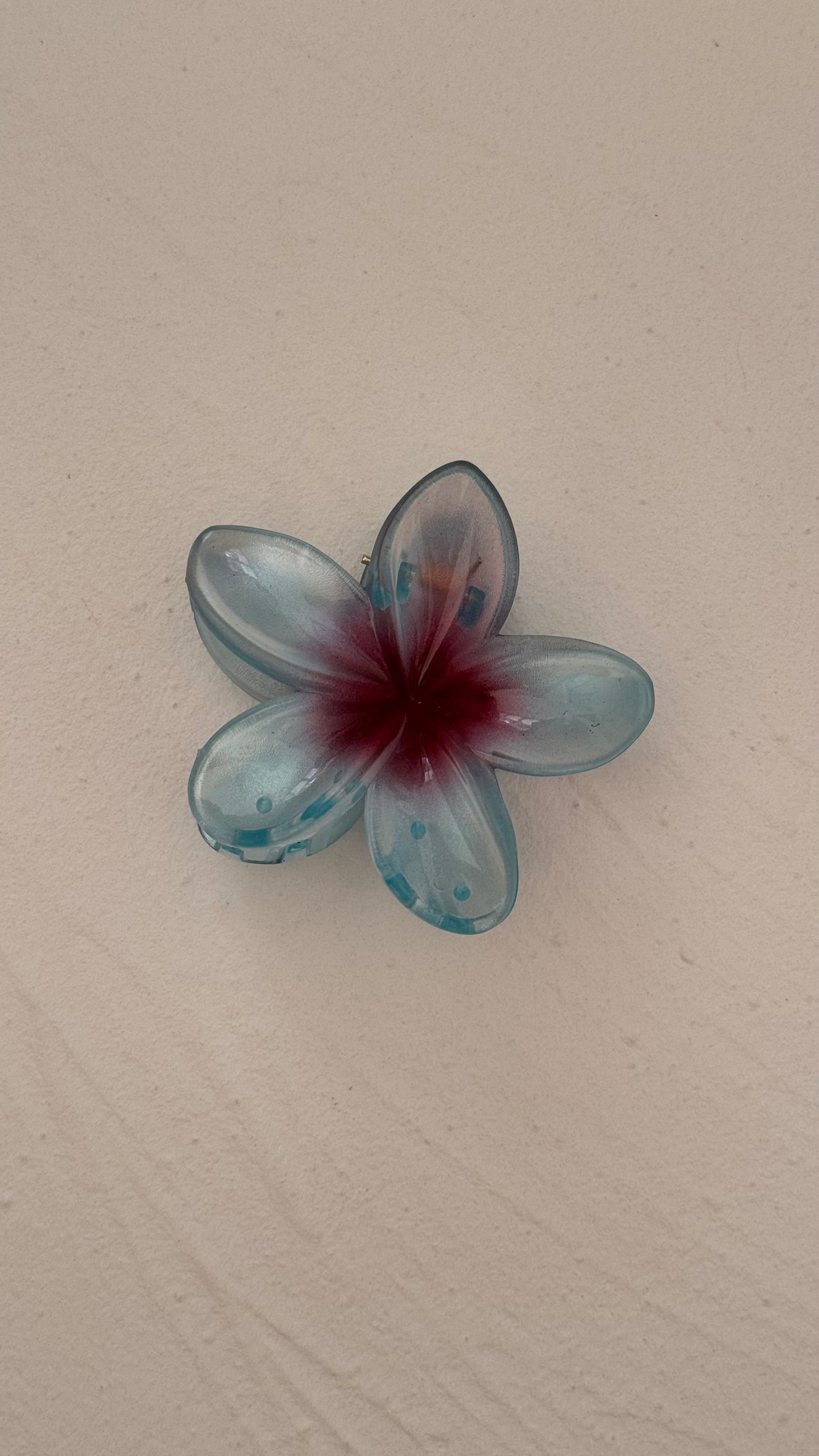Frangipani Clip Azure