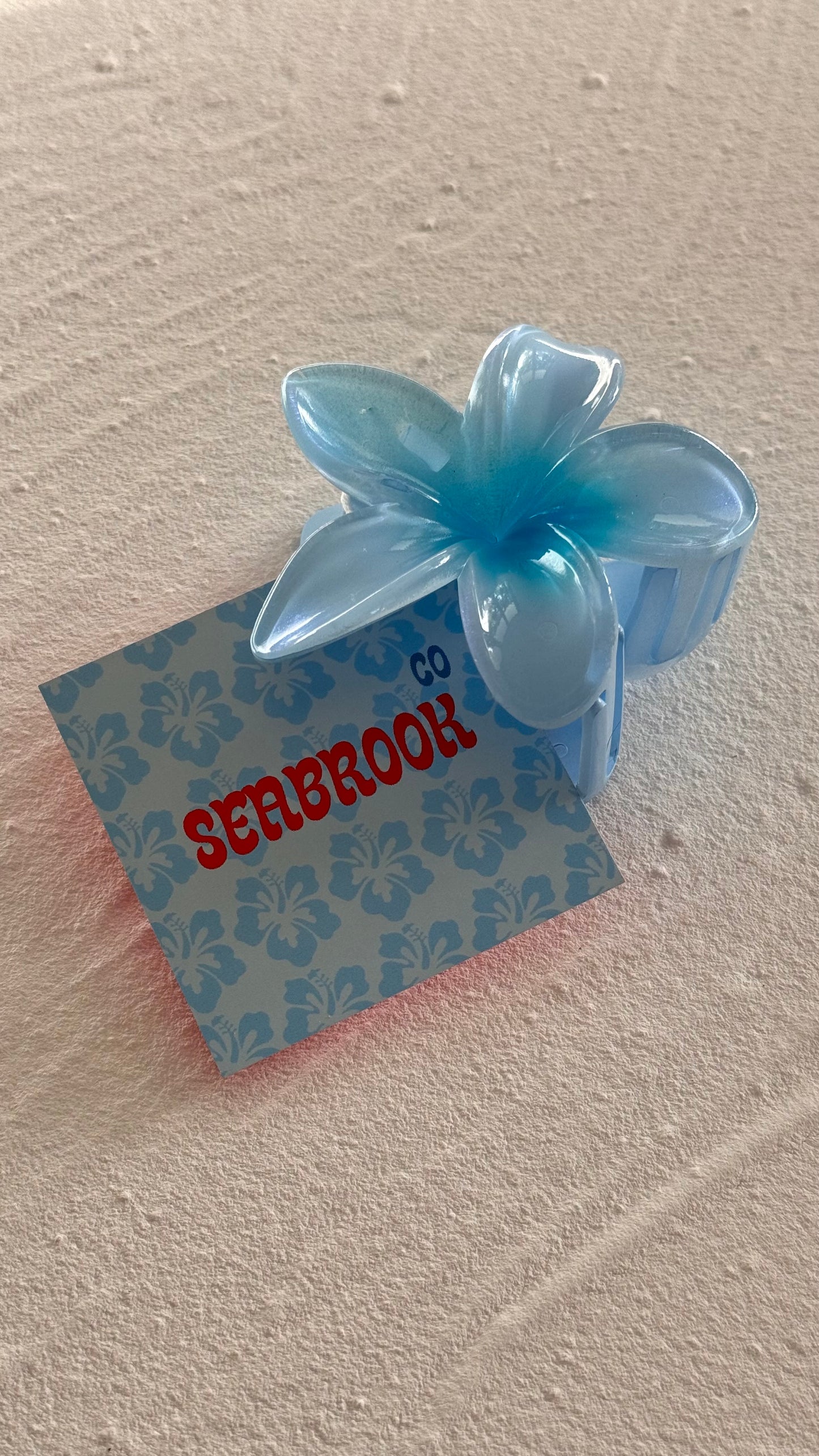 Frangipani Clip Pearl Blue