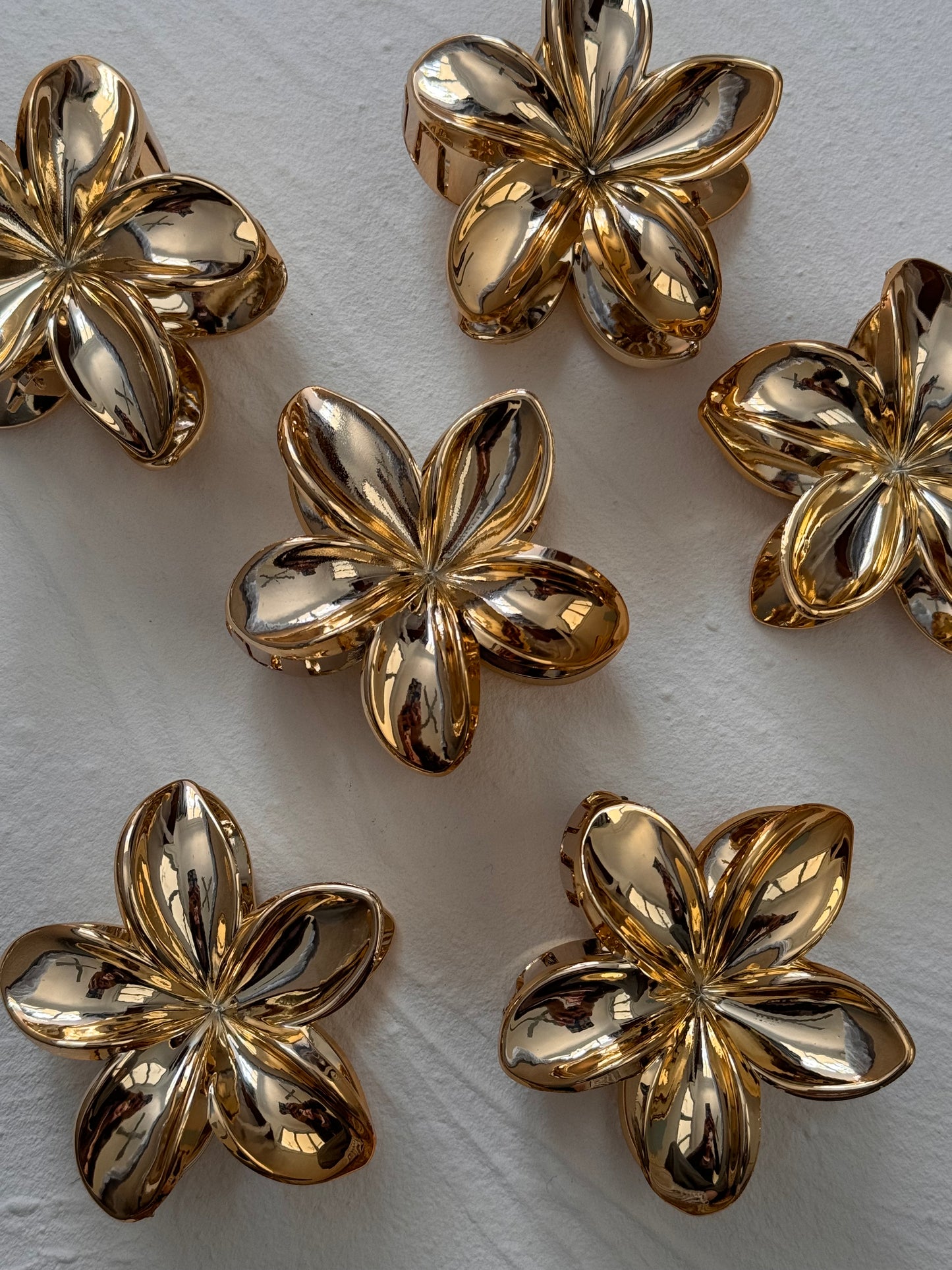 Frangipani Clip Golden