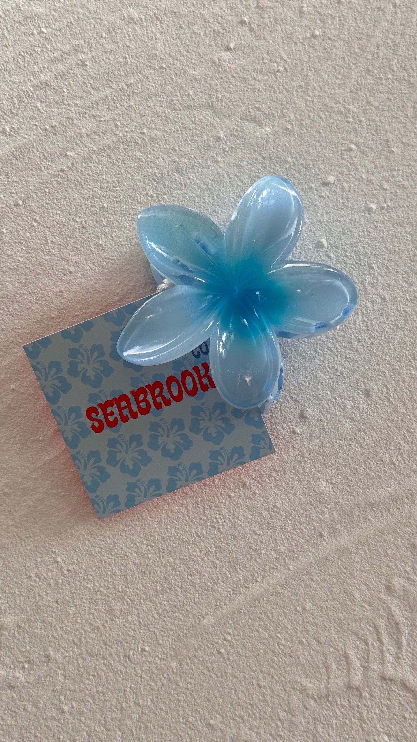 Frangipani Clip Pearl Blue