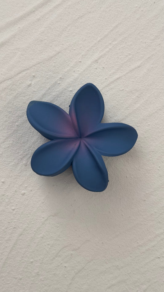 Frangipani Clip Blueberry Sundae