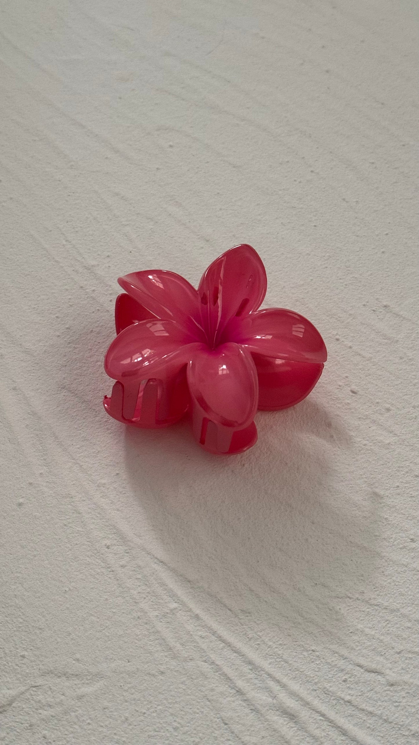 Frangipani Clip Hot Pink