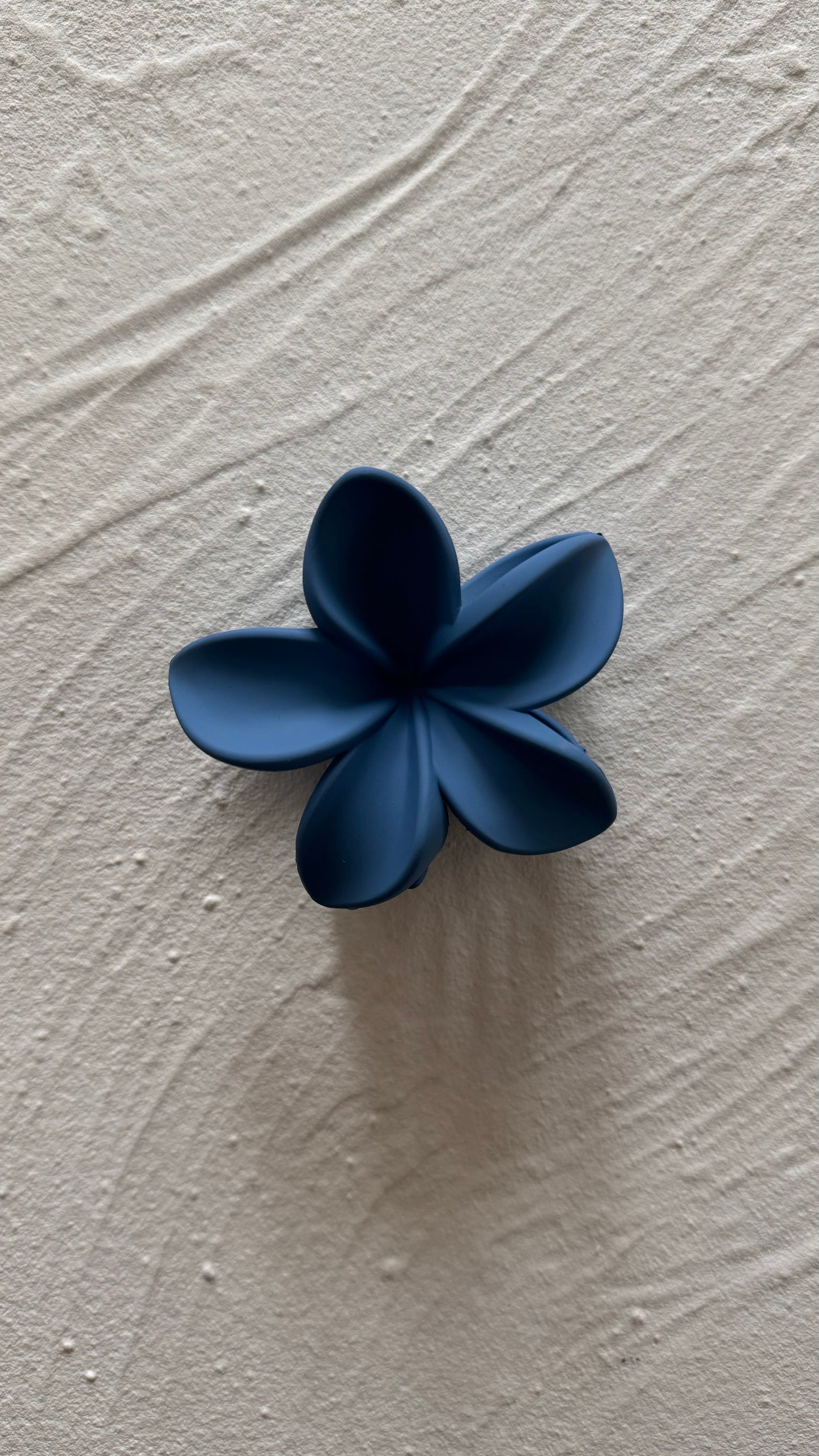 Frangipani Clip Flat Cerulean