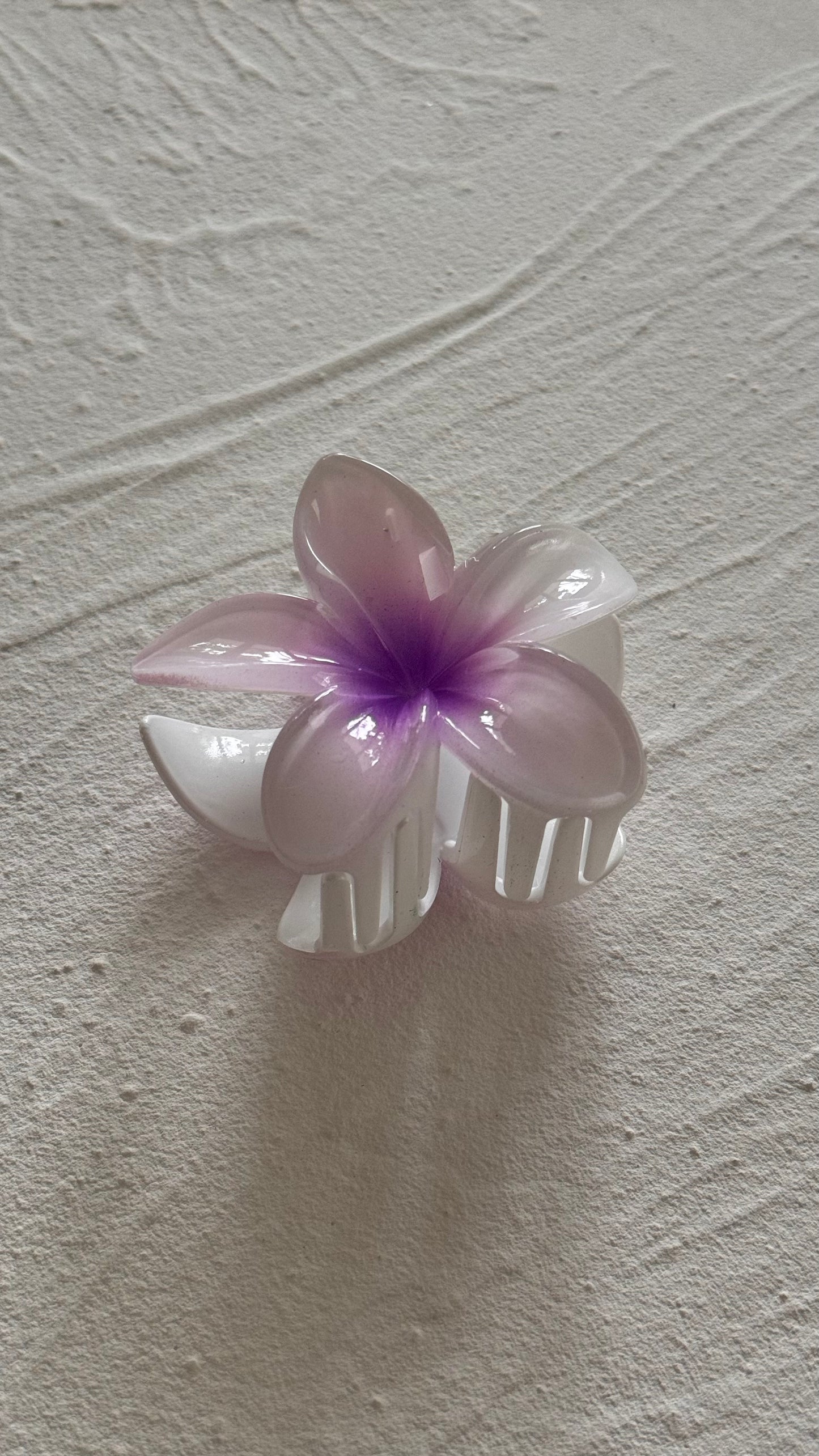 Frangipani Clip Purple White