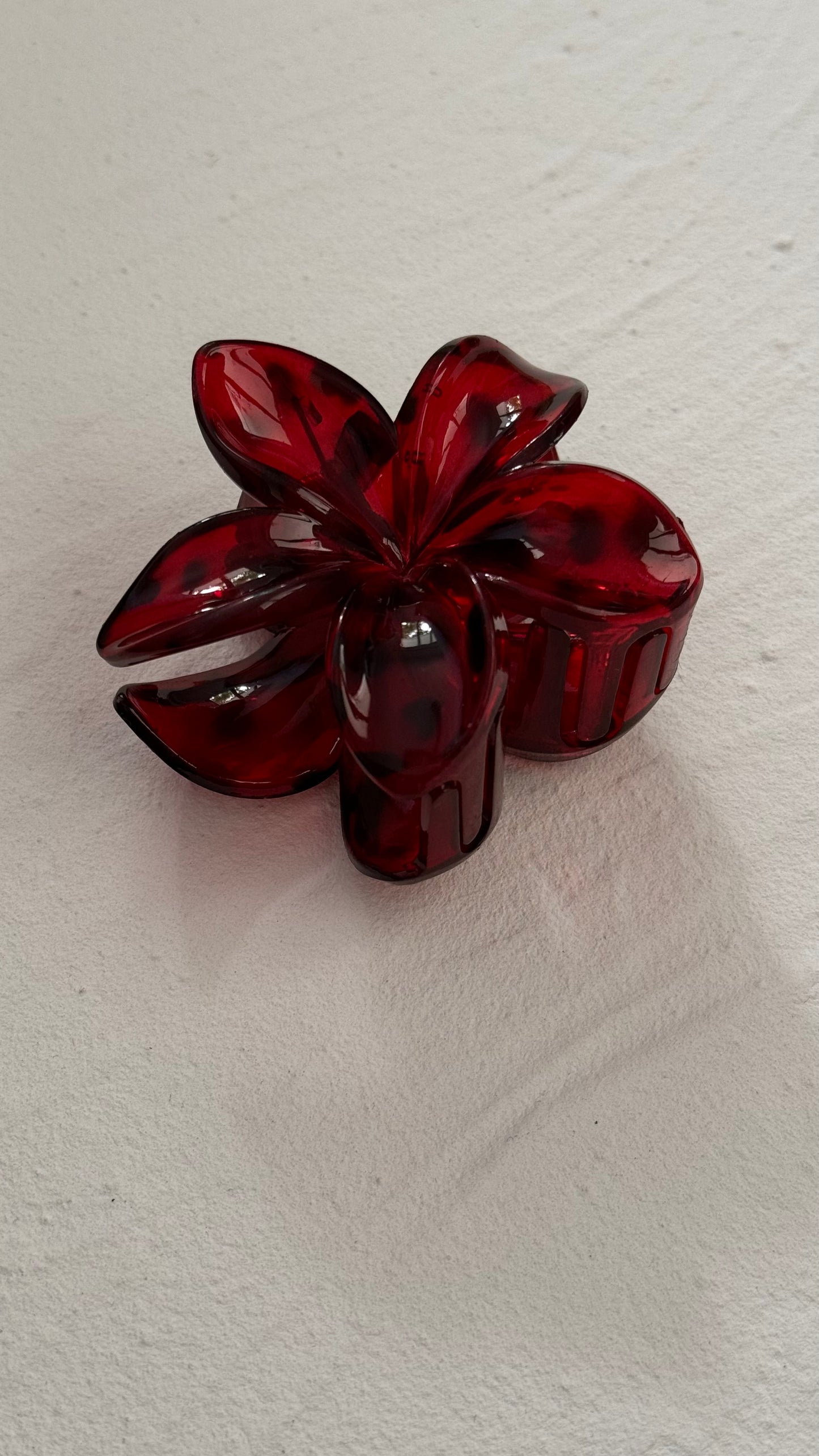 Frangipani Clip Tortoiseshell Red