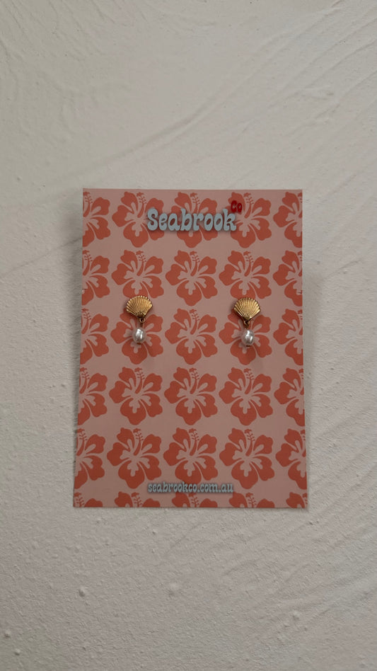 Mini Scallop Faux Pearl Earrings