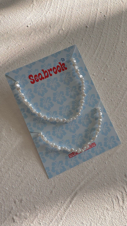 Dainty Pearl Necklace