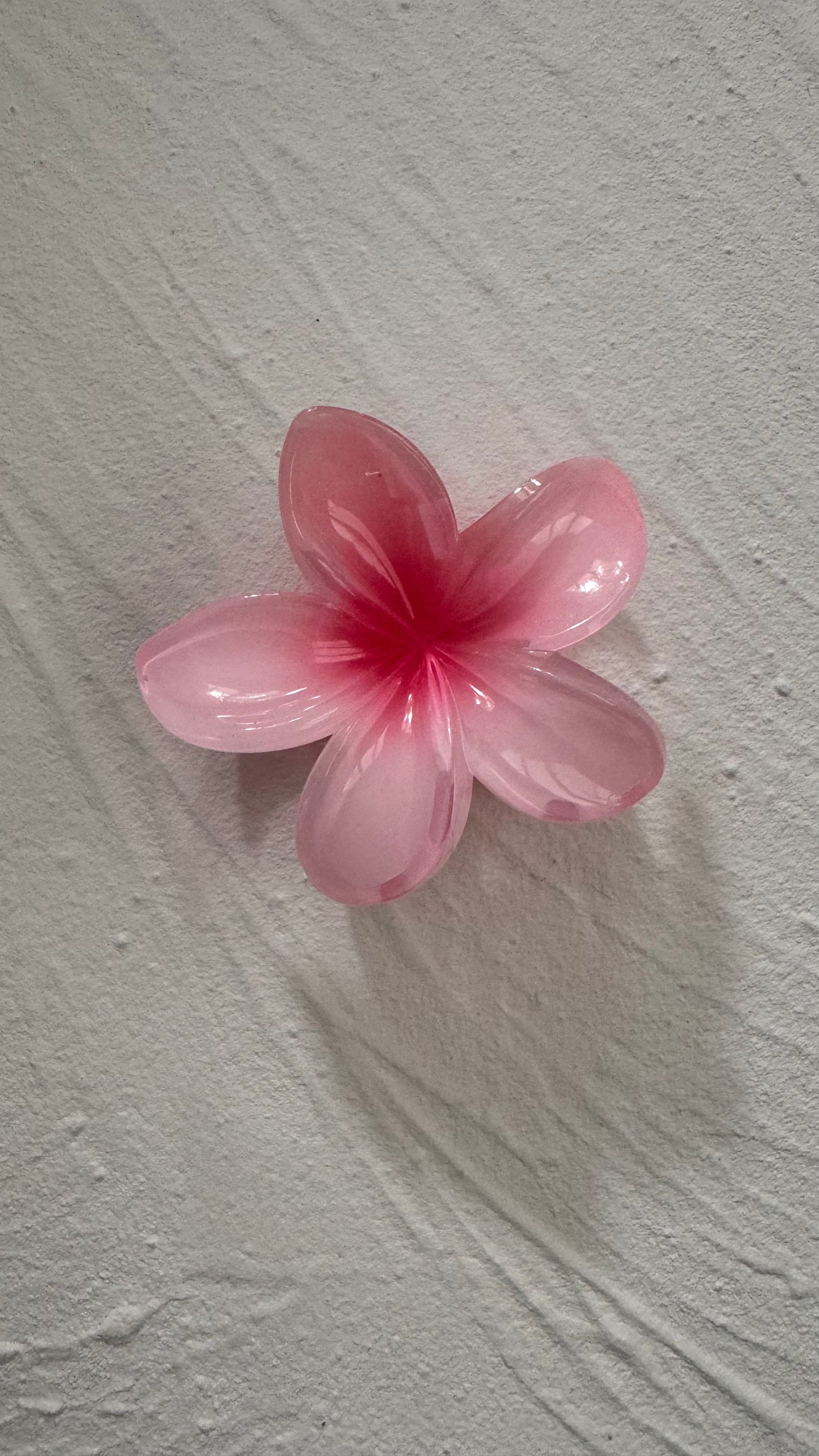 Frangipani Clip Pinky
