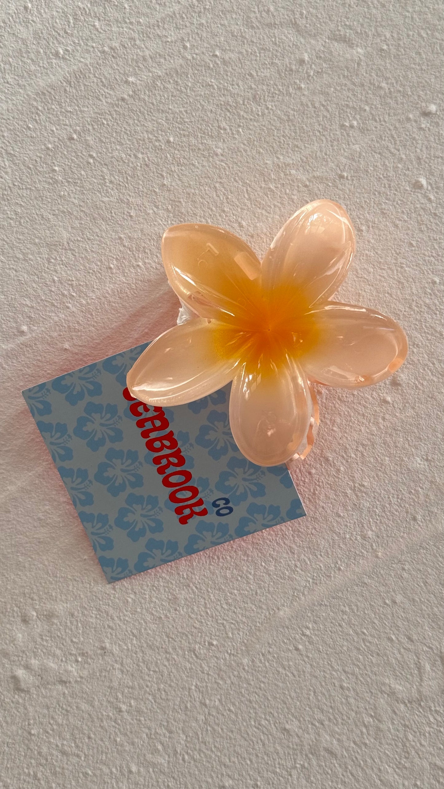 Frangipani Clip Pearl Yellow