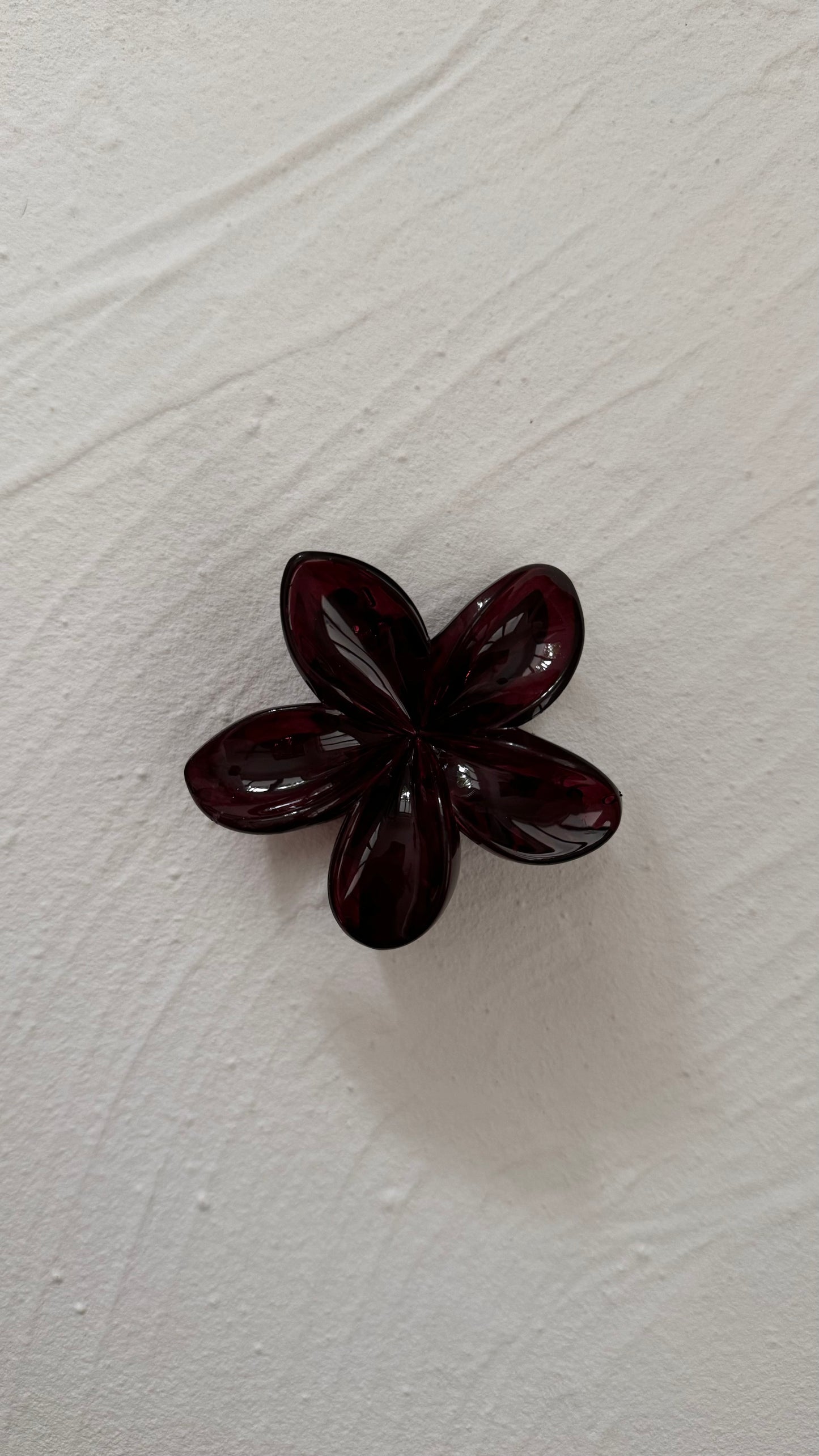 Frangipani Clip Deep Mystic Red