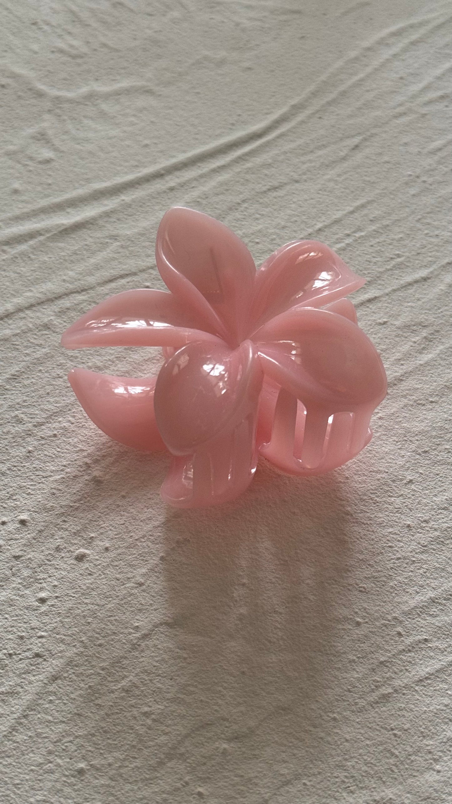 Frangipani Clip Jelly Solid Pale Pink
