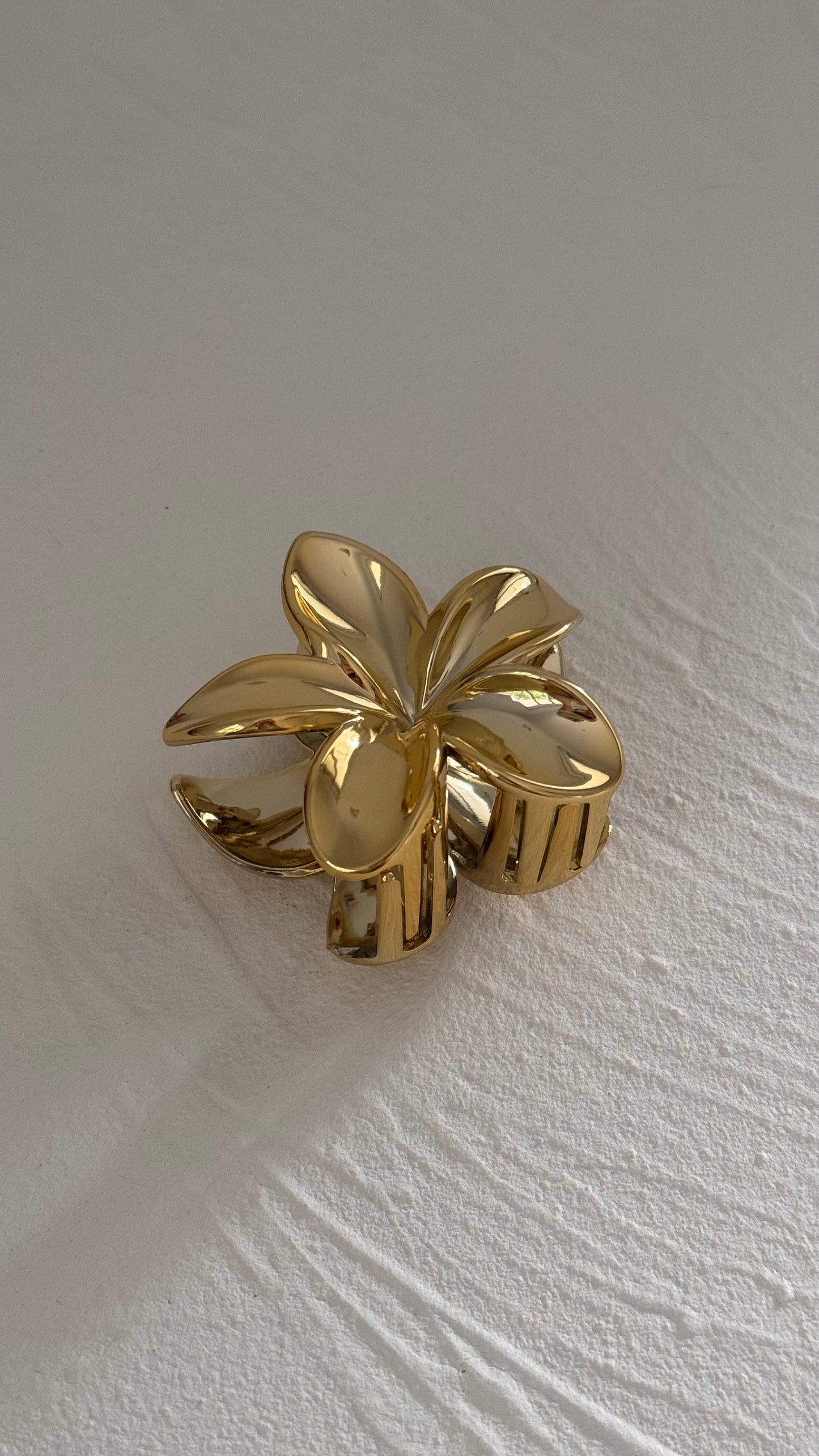 Frangipani Clip Faded Gold