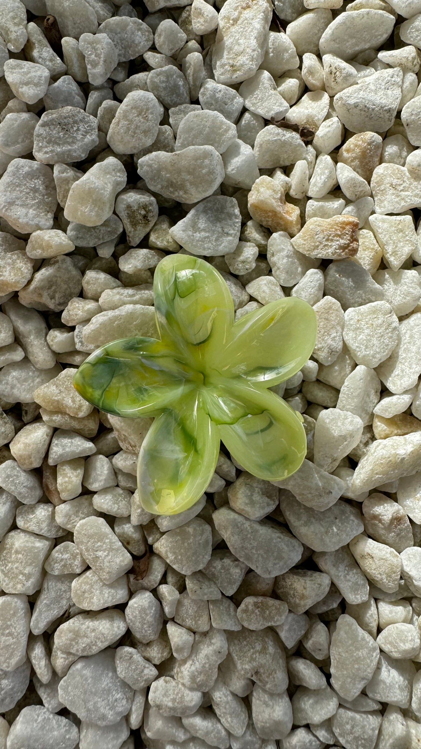 Frangipani Clip Marble Green