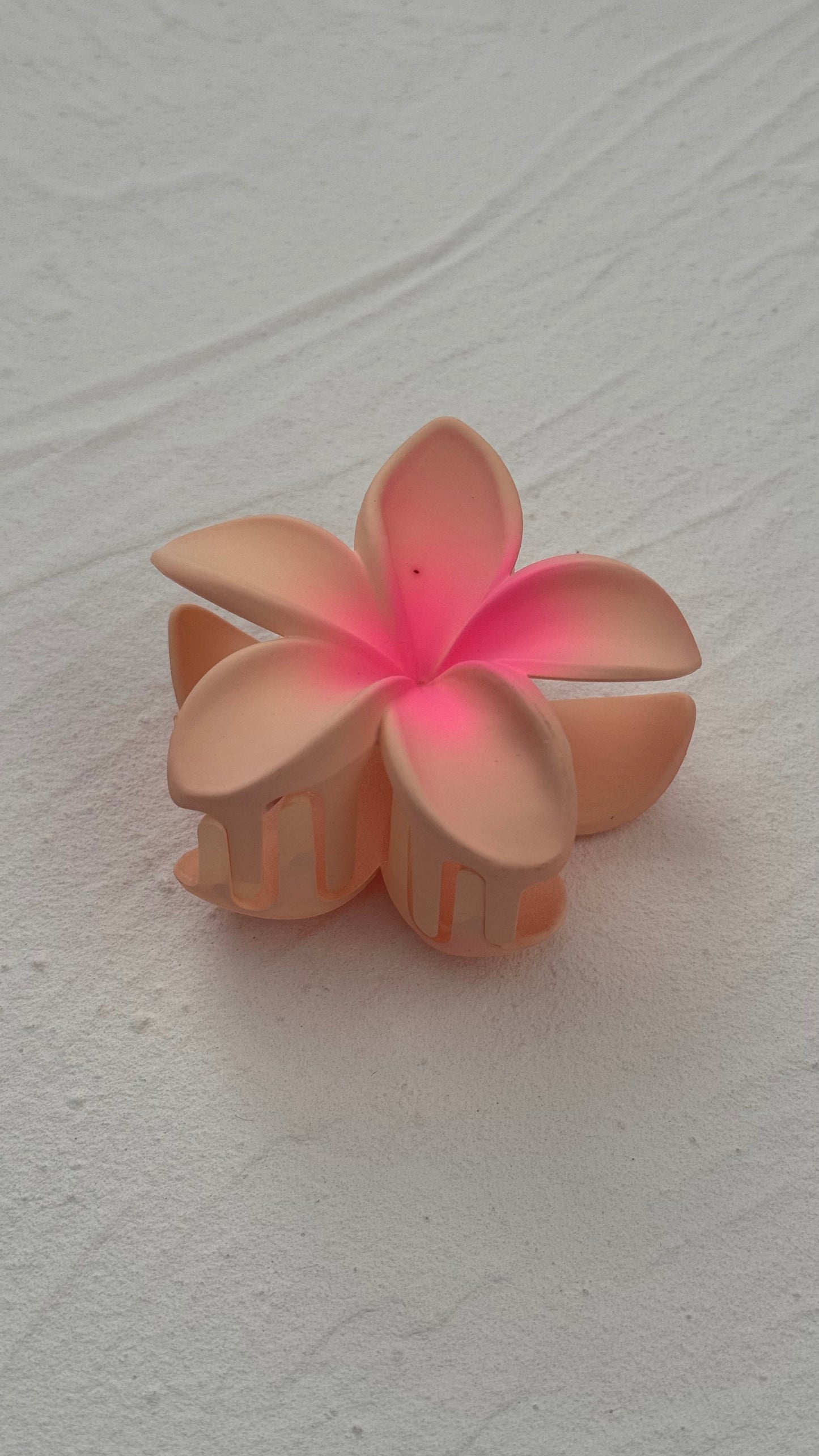 Frangipani Clip Rose Petal Sundae