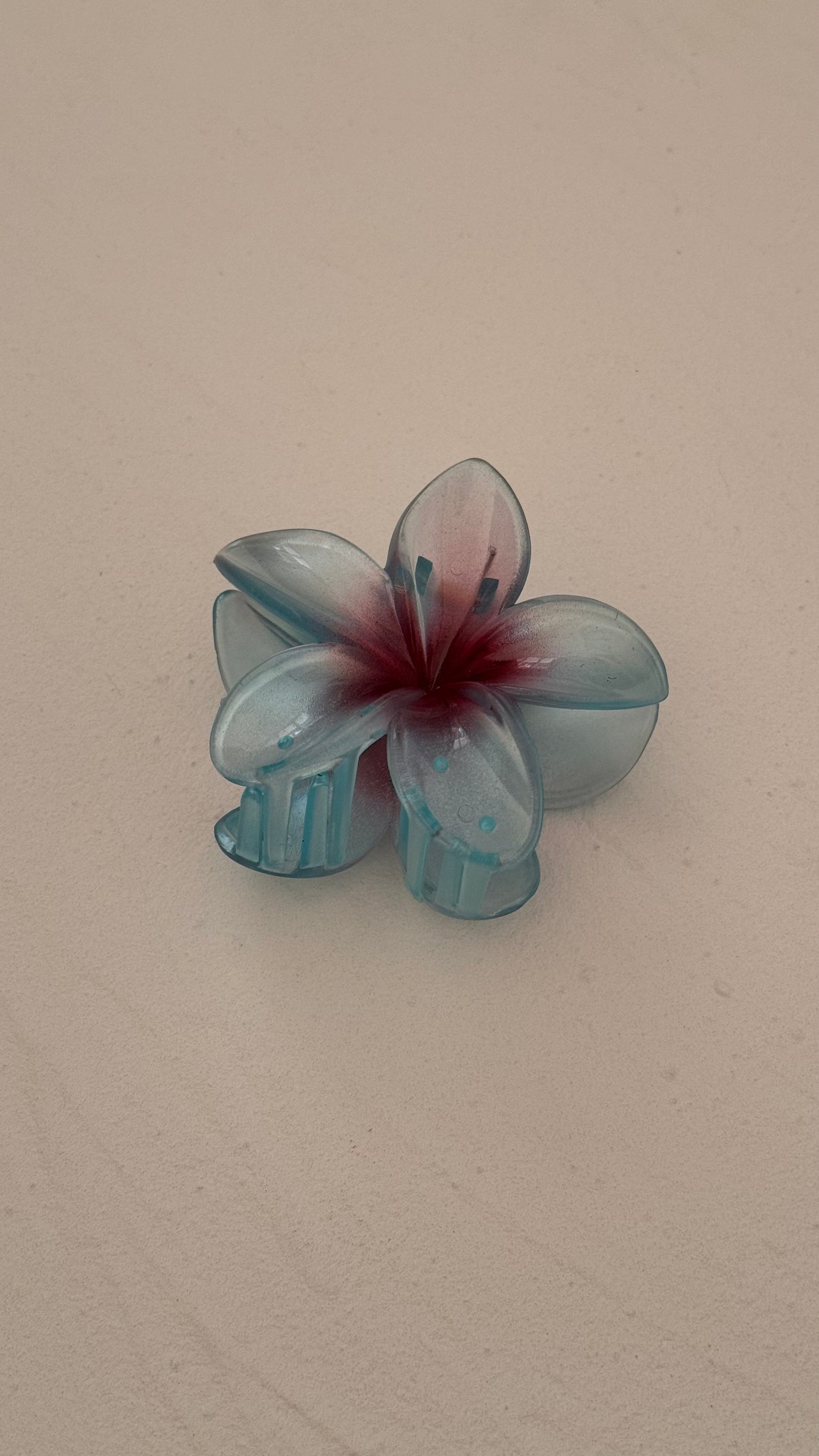 Frangipani Clip Azure